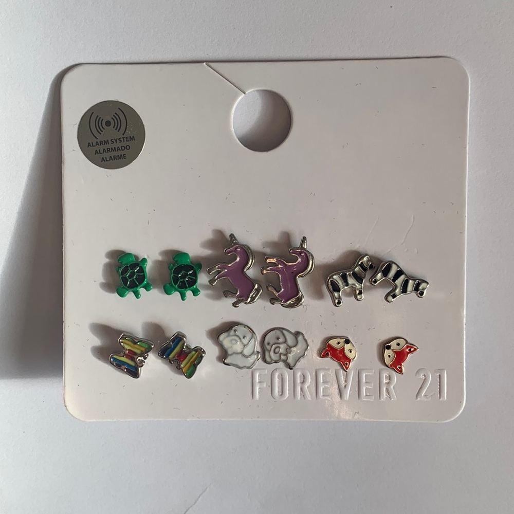 6 pairs of earrings - Animal themes